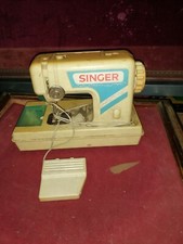 GIOCATTOLO MACCHINA DA CUCIRE