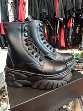 Anfibi suola alta Police 883