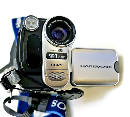 Sony ccd trv138 camcorder - ccd-trv138, hi-8