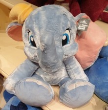 Plush / Plush / Plush /