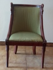 Poltrona da camino con struttura in legno ciliegio massello 