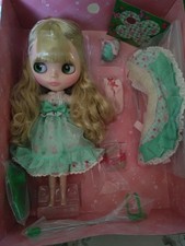 Creamy cherry sweetheart - cherry,