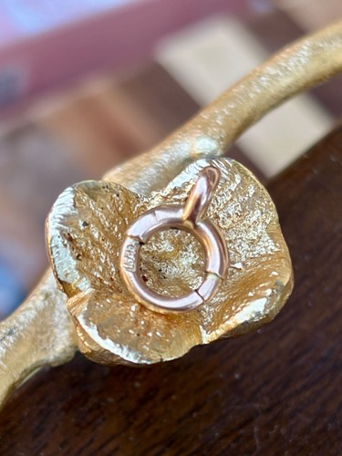 Antico anello con - bullone, in