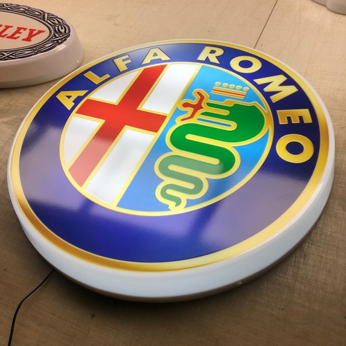 Alfa romeo illuminated - alfa,