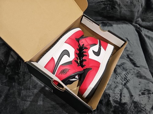 Air jordan mid - air,