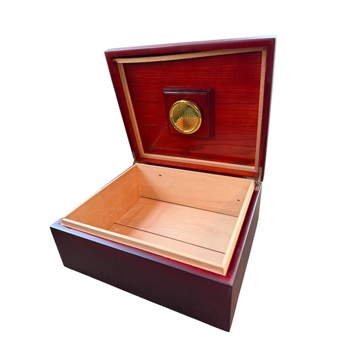 Deluxe humidor cedar lined - deluxe,