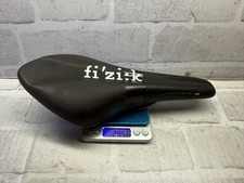 Sella bici da strada Fizik