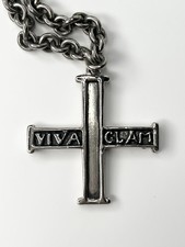 MAC Cosmetics Collana