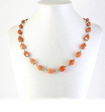 Collana artigianale a barilotti in oro, corallo Sciacca e pasta di turchese