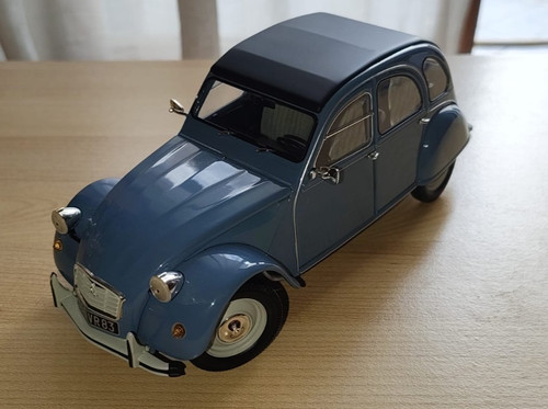 Citroen 2cv minichamps no - 2cv, 1/18