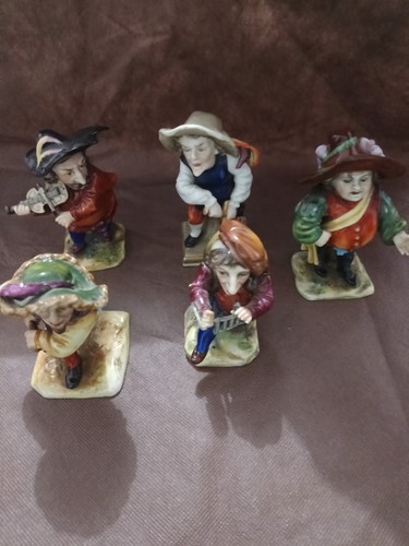 Personaggi ceramica - di,