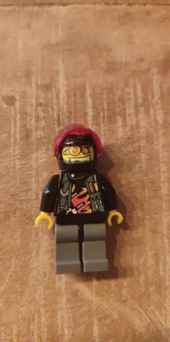 Lego minifigure world racers - world,