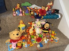 Pacchetto giocattoli Winnie the Pooh and Friends Inc oggetti rari spilla distintivo figure peluche