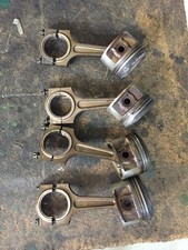 4 pistoni BMW motore M60B30