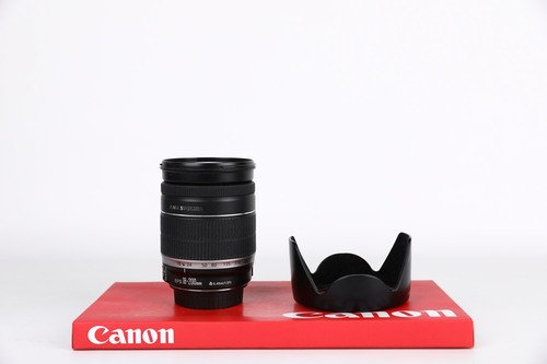 Canon 200mm is - 18-200mm, f3.5-5.6
