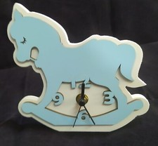 Orologio da tavolo in legno