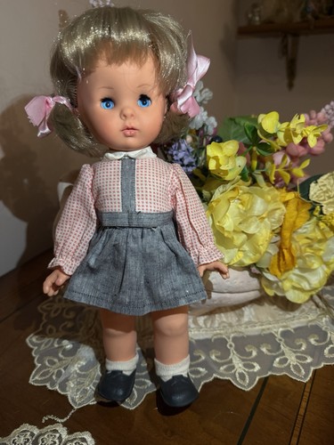 Bambola vintage anni 60 - vintage,