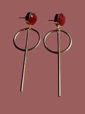 Incredibile orecchino a goccia