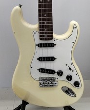 (Fender Japan) Stratocaster ST72-55 Custodia semirigida per chitarra elettric...