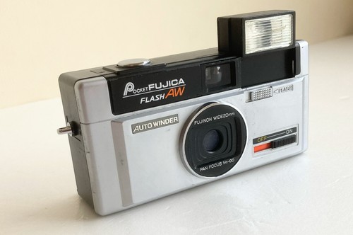 Pocket fujica flash - aw, fujinon