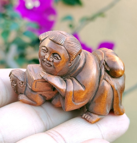 M8126 statuina netsuke in - statuina,