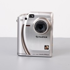 Fujifilm FinePix 4700 Zoom -