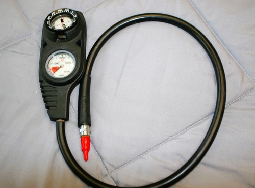 Tusa scuba diving console - scuba,