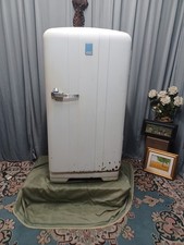 Frigorifero G.E.C.  Degli Anni