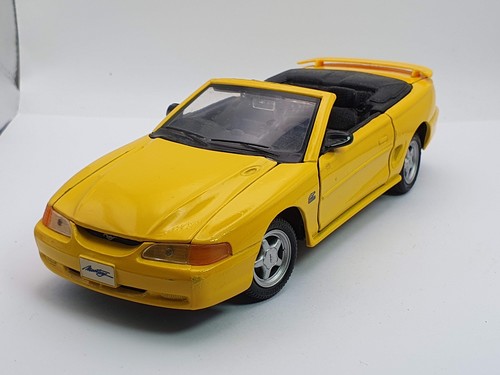 Ford mustang cabrio maisto - mustang,