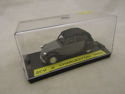 Voiture citroen 2cv 6 - 1/43,