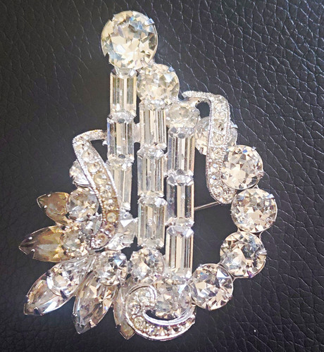 Spilla con - , strass