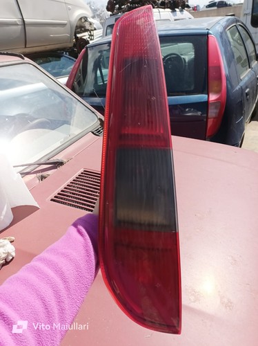 Fanale posteriore sinistro - fanale,