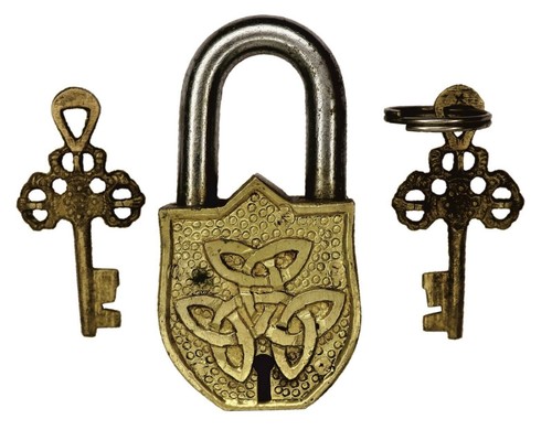 Lucchetto ottone fatto a - in,