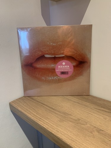 Kesha signed vinyl cum - kesha,
