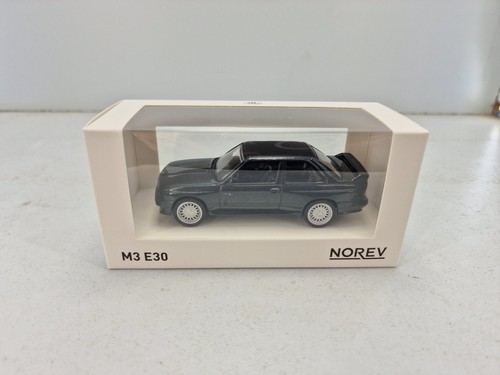 Modellino auto bmw m3 e30 - 1/43,