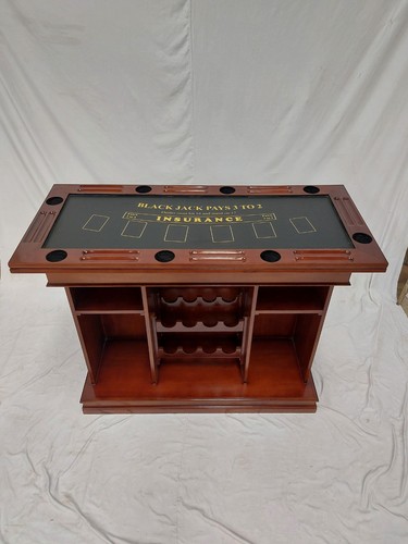 Tavolo gioco poker in una - tavolo,