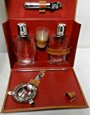 Kit bar da viaggio vintage con