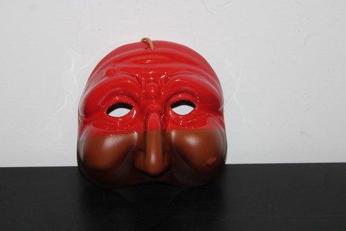 Maschera pulcinella in - maschera, di