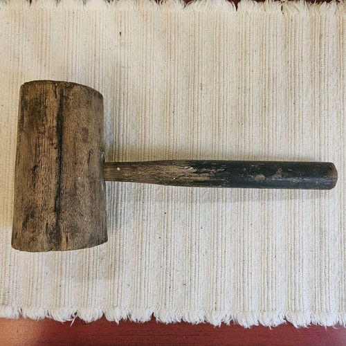 Antico martello botte legno