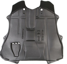 SOTTO COPERTURA DEL MOTORE