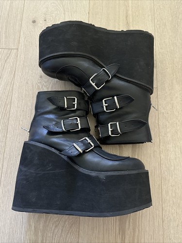 Black demonia low matte - low,