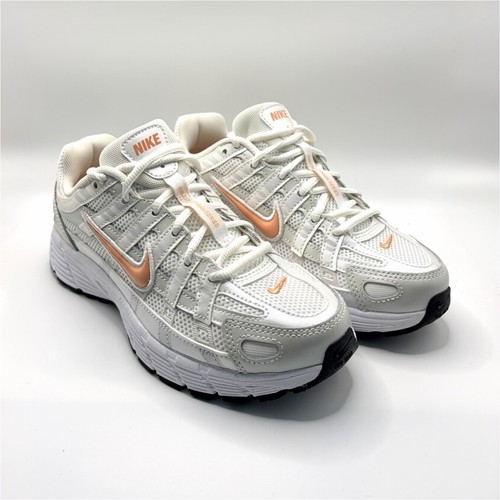 Nuovissime sneakers stringate