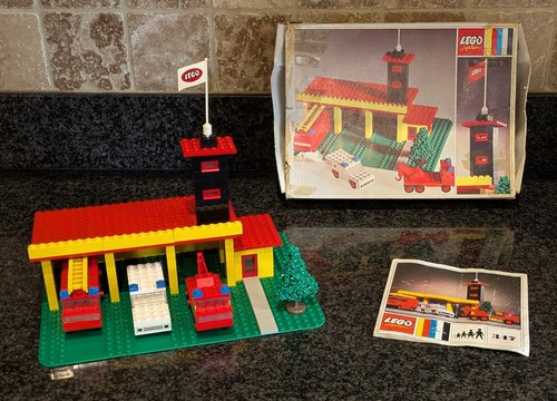 Lego legoland fire station 347 - fire,