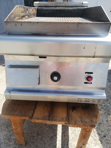 Barbecue gas professionale - a,