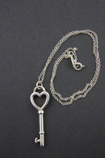 Collana con ciondolo chiave cuore sterling Tiffany & Co .925