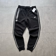 pantaloni nike tech con