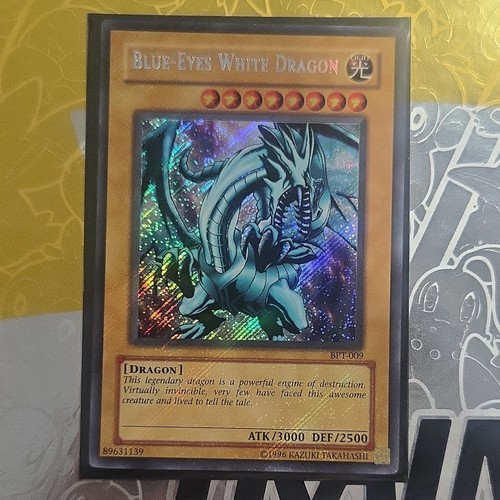 Drago bianco occhi - yu-gi-oh!,
