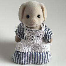 Sylvanian Families Regency Hotel Mrs Basset Caid Cleaner Figura Calico Critters