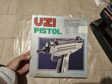 pistola giocattolo vintage Uzi