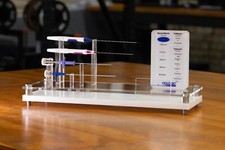 Espositori plexiglass taglio